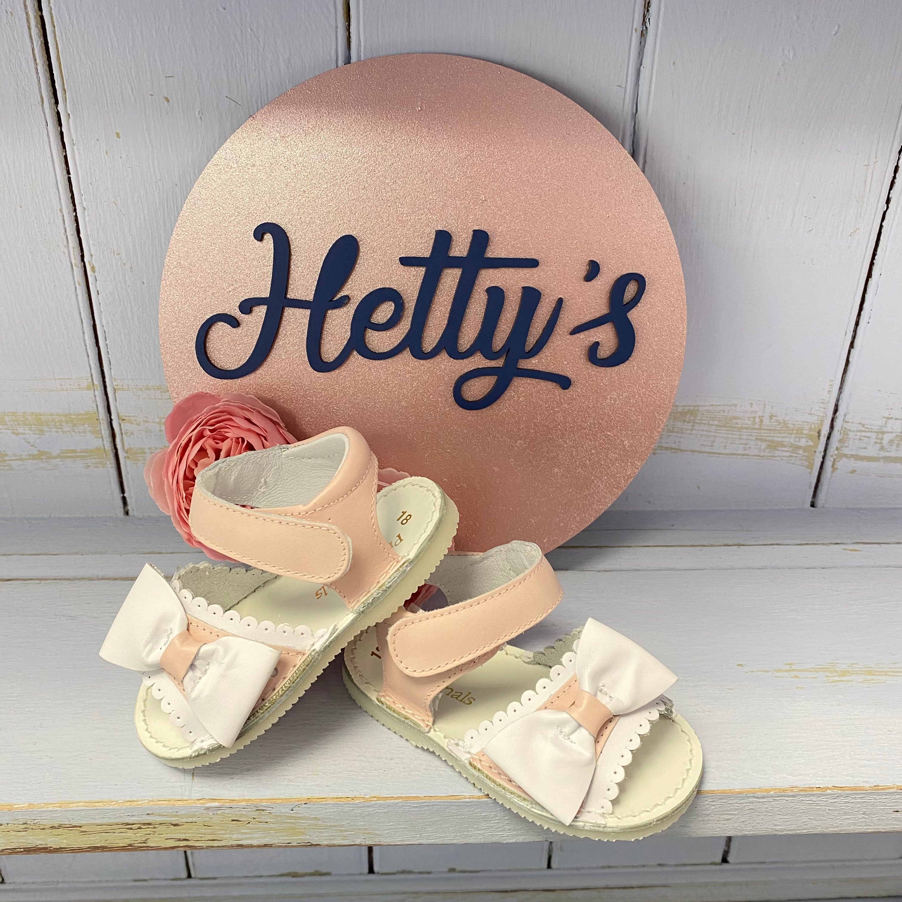 Pretty on sale originals sandals